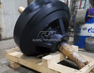 Вал в сборе с конусом несущим (КМД) 4844203001