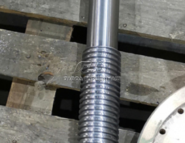 Винт 104890501100