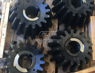 Шестерня коническая с прямоуг. шп. 2-74259