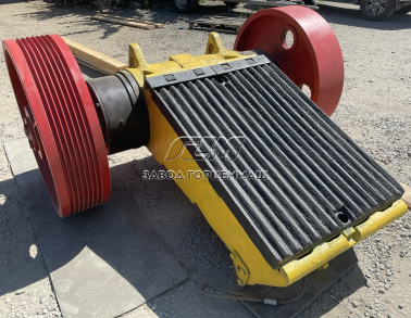 Щека в сборе 104900200010