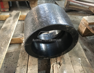 Втулка промежуточная 4-490679