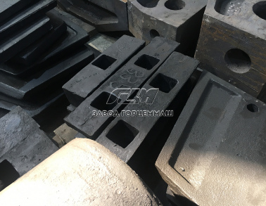 Клин левый 4822002035