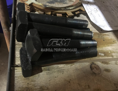 Болт М30х180 1029702001