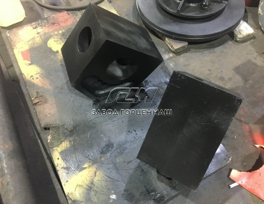 Клин регулировочный 1048903009