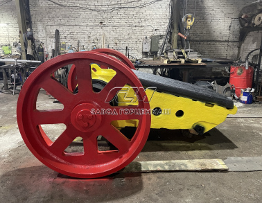 Щека в сборе 1049102000